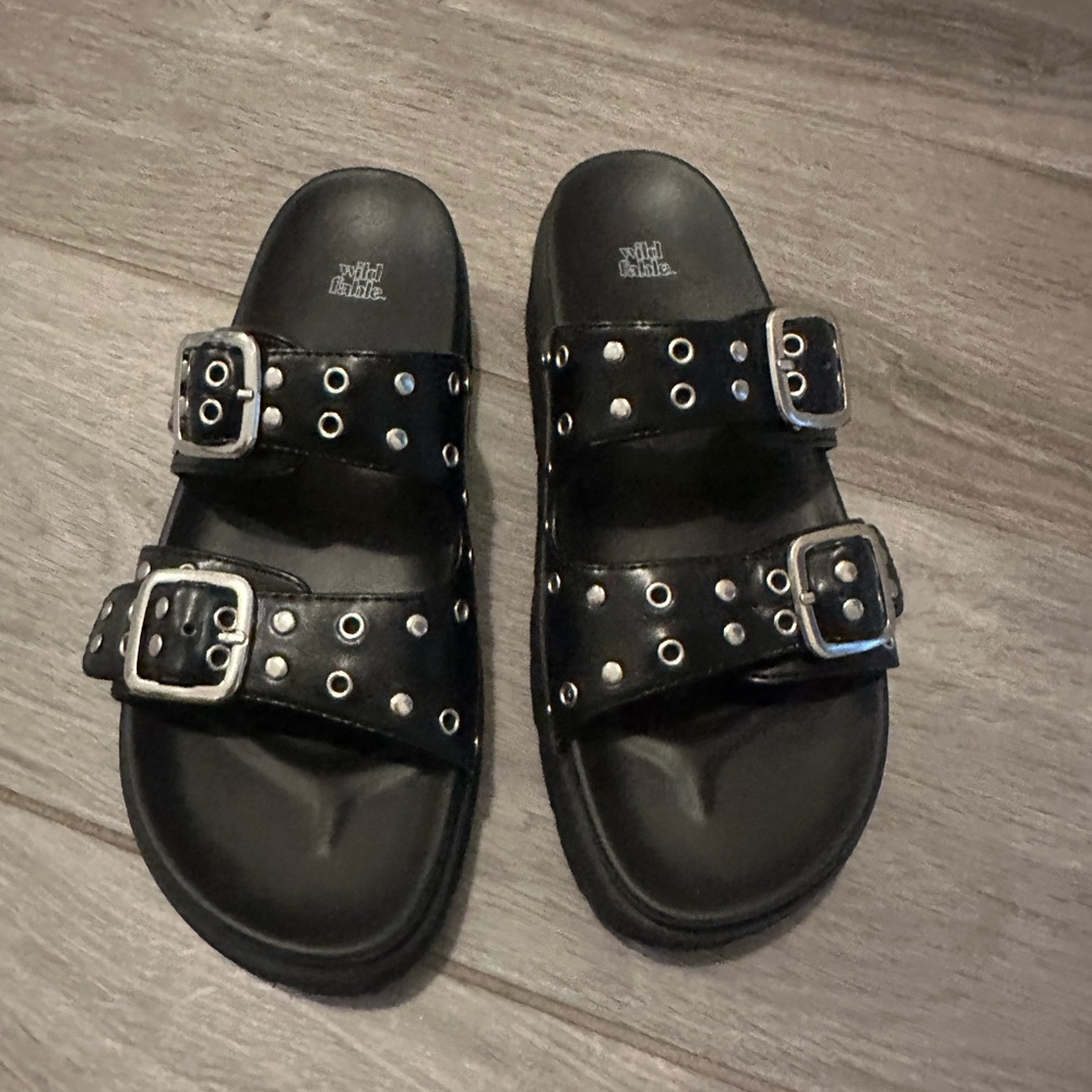 Wild Fable Sandals